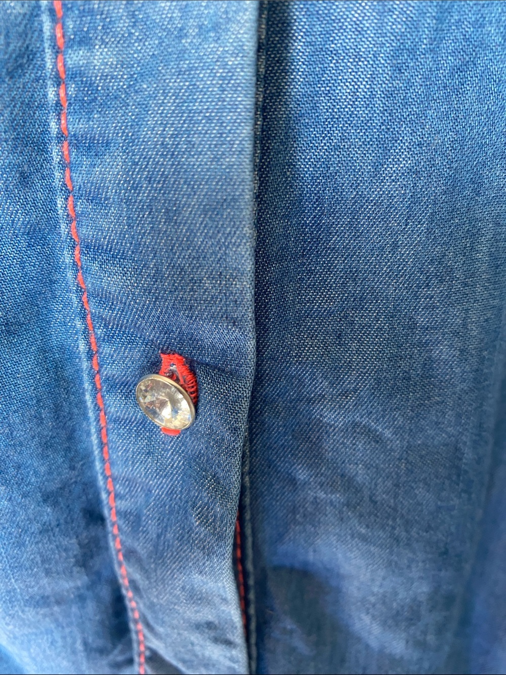 Marc Aurel Sleeveless Frayed Denim Button-Down - Blue - Picture 2 of 4